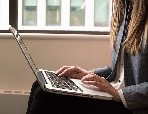 woman_typing_profile